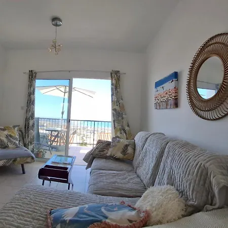 Apartament Atlantis Penthouse Jaccuzzi Peyia
